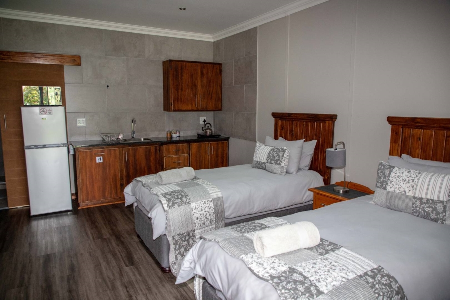 18 Bedroom Property for Sale in Heilbron Free State